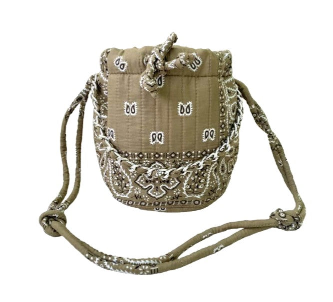 The Bucket Bag Putty