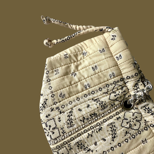 The Bucket Bag Beige