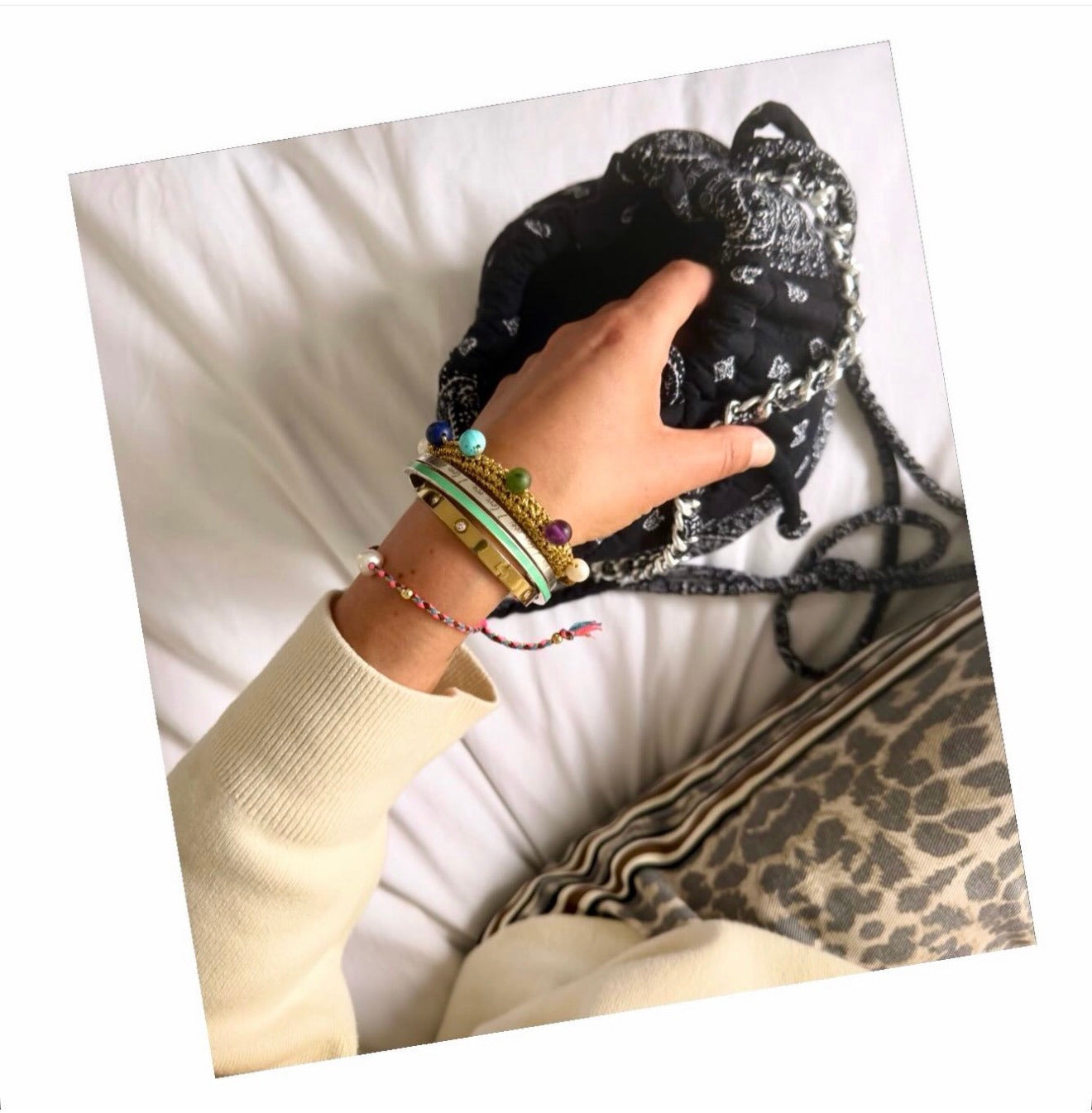 The Bucket Bag Black